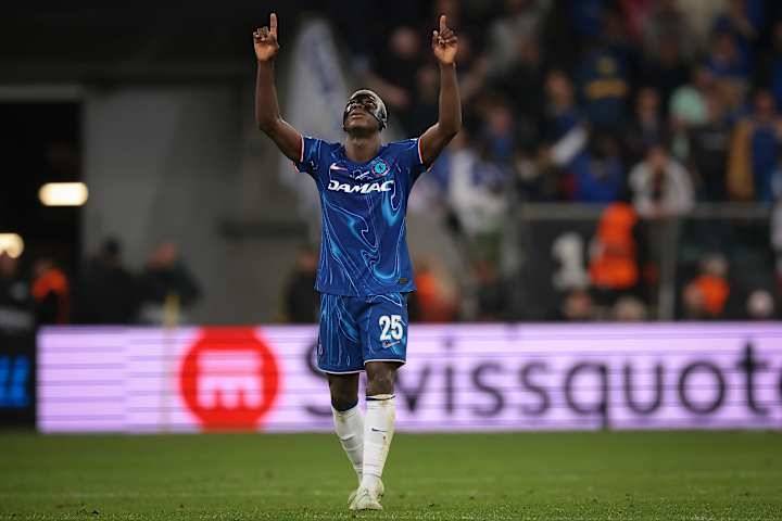 kaiyun网站-关于德甲倒计时，本菲卡赛前临场应变，细节引发关注，悬念犹存，身体对抗强度拉满的信息